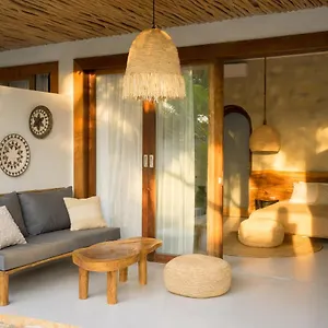 https://nagara-boutique-hotel.ubudhotelsnow.com