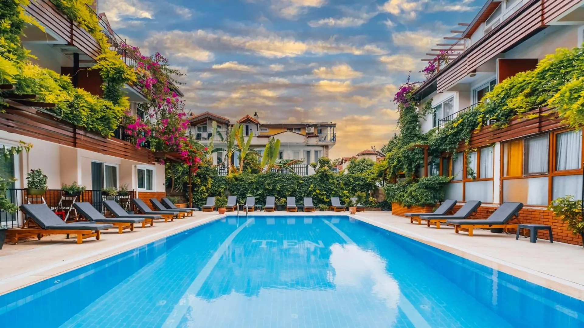 Ten Apart Hotel Φετιγιέ